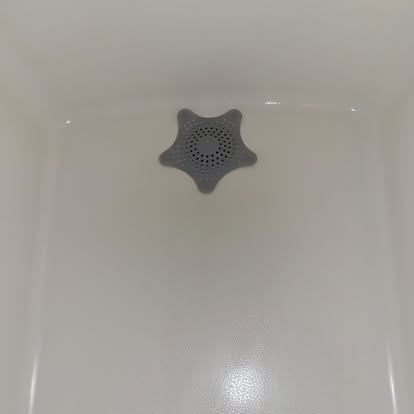 Bathtub After Deep Clean