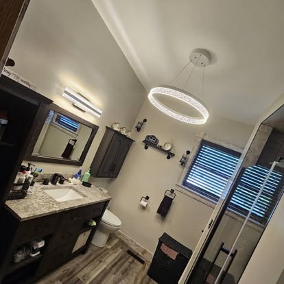 Pristine Bathroom Cleaning